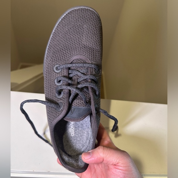 ALL BIRDS - Tree Runners, Black, Men’s Size 8 - Picture 10 of 13